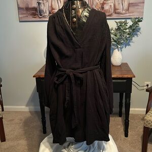 Precious Gap dress in Black.